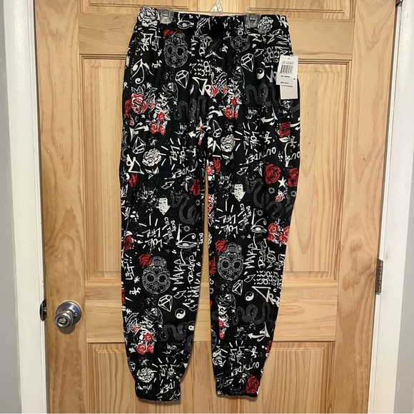 fresh Other - Fresh Black and Red Graphic Mens Joggers Size Medium NWT